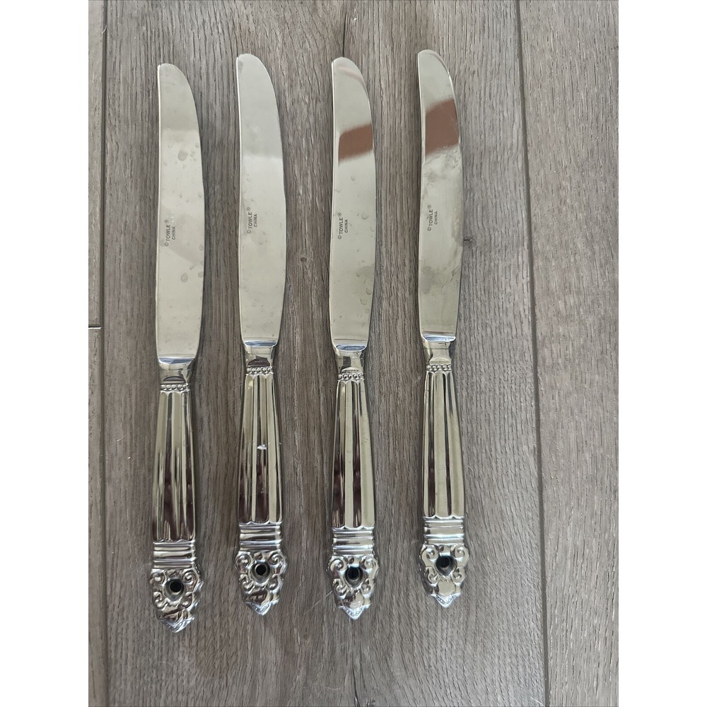 4 Towle KING GUSTAV, 18/10 Stainless Steel, Dinner Knife, 9 5/8" China